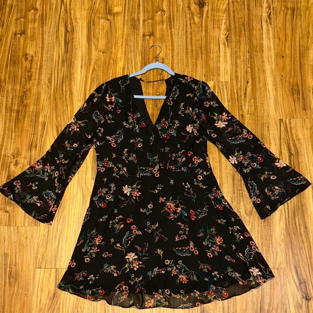 Sam Edelman womens 10 medium dress mini flare sleeve Black Floral pattern